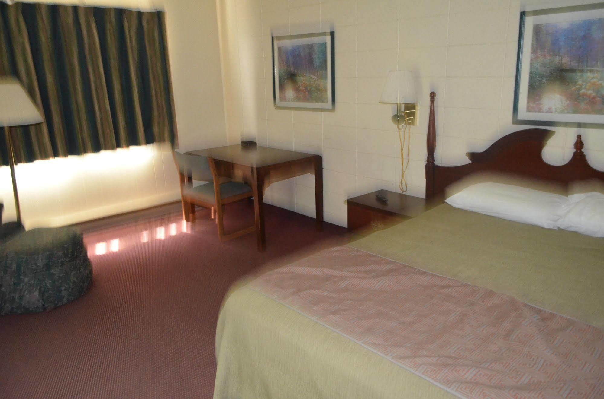 Grand Inn Fargo Extérieur photo